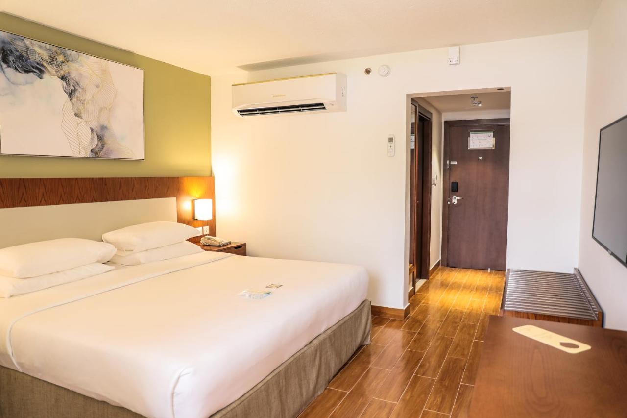 Dhafra Beach Hotel Джебел Дхана Екстериор снимка
