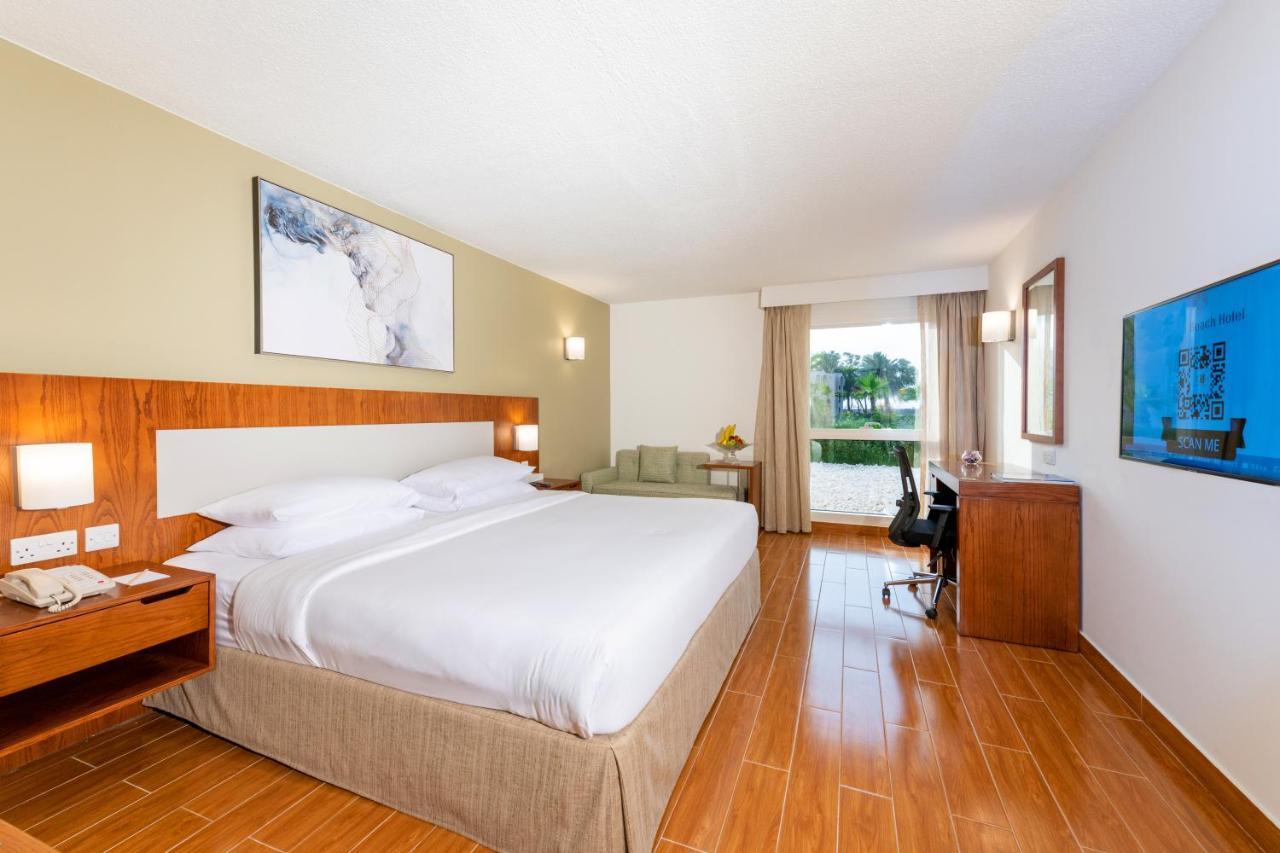 Dhafra Beach Hotel Джебел Дхана Екстериор снимка